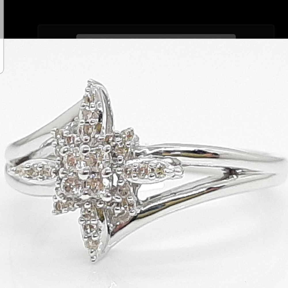 Diamond Cluster Ring - Picture 11 of 16